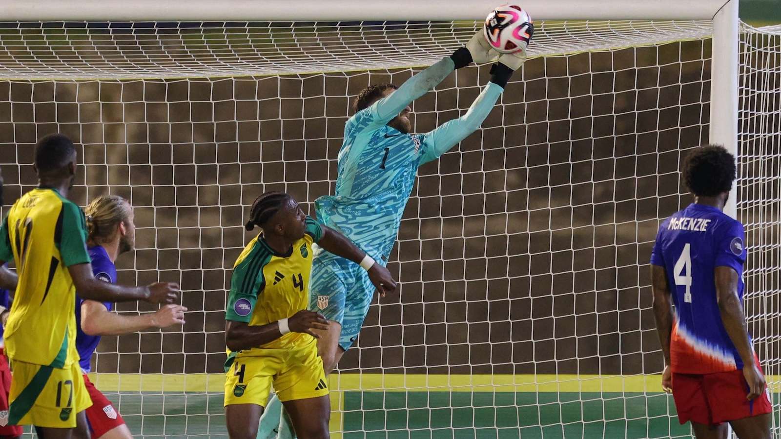 一種相輔相 一種相輔相